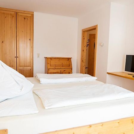 Gasthof Diewald Raach am Hochgebirge Luaran gambar