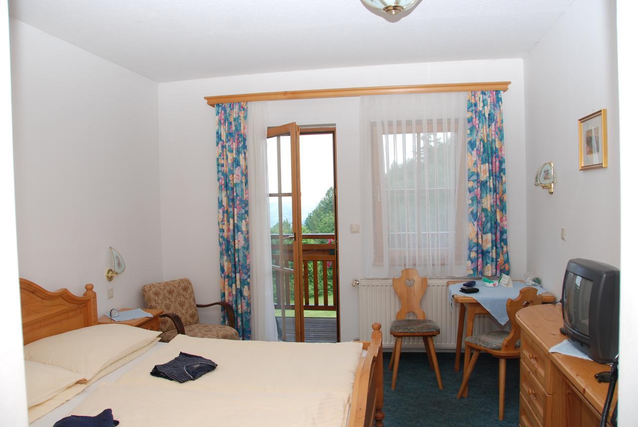 Gasthof Diewald Raach am Hochgebirge Luaran gambar