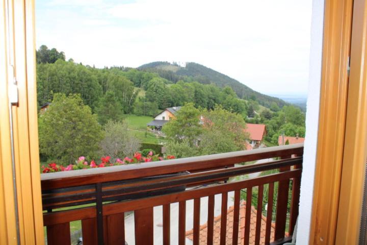 Gasthof Diewald Raach am Hochgebirge Luaran gambar
